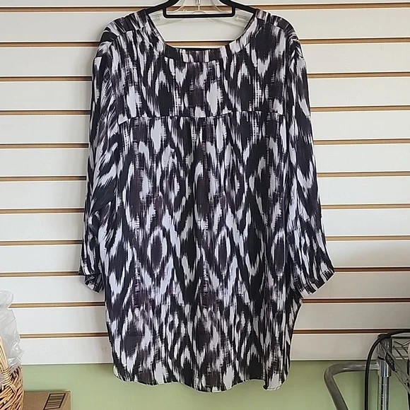 A.n.a. hi-lo top 2x - Picture 3 of 3